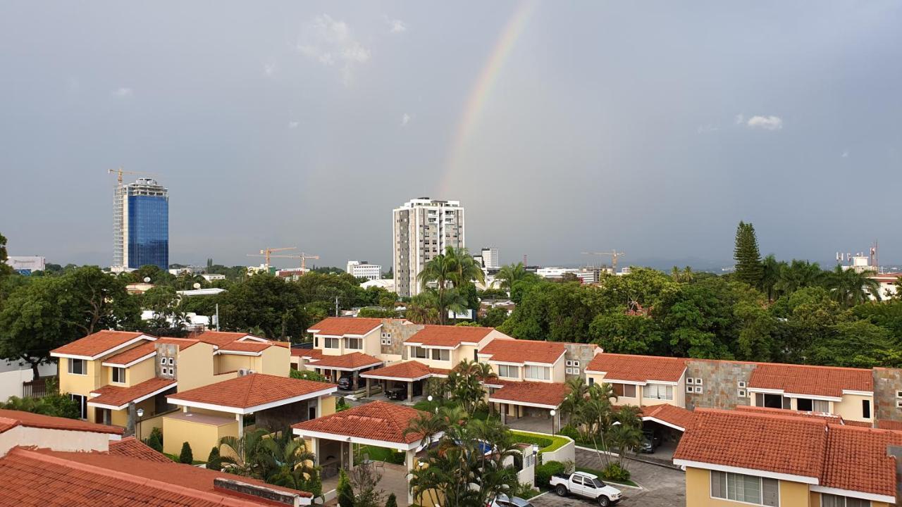 Appartement San Benito Flats Wifi 50Mg - 4 Huespedes - Parqueos à San Salvador Extérieur photo
